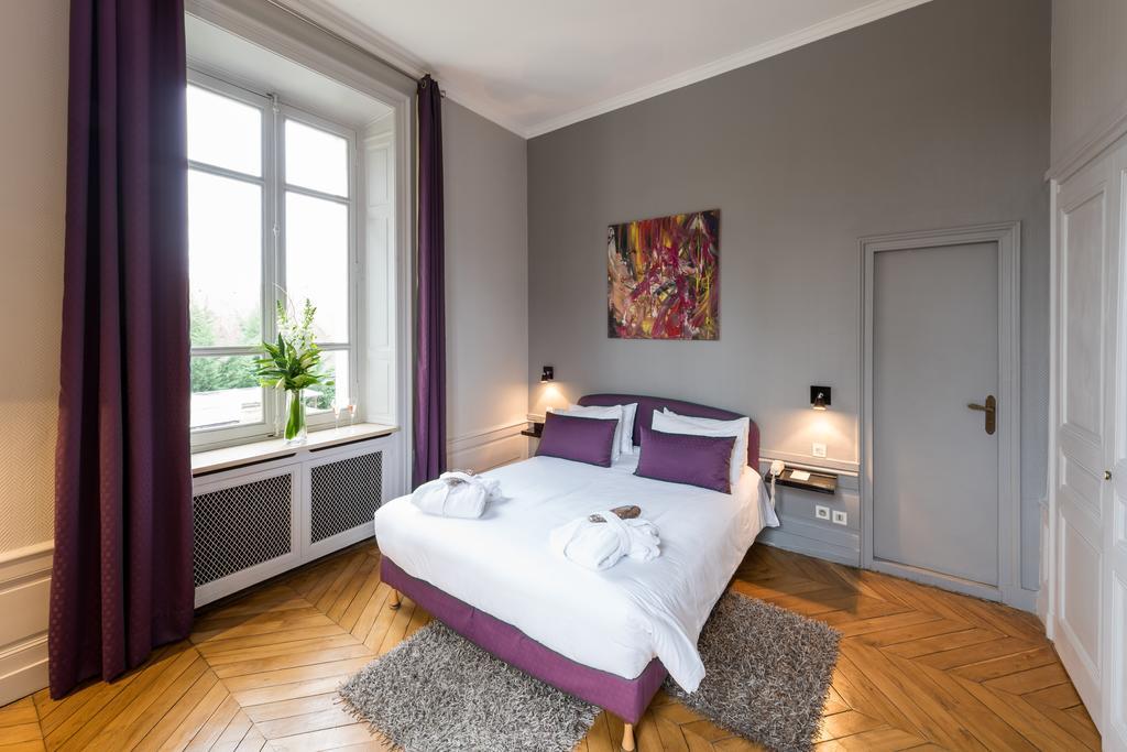 Domaine Des Sequoias - Les Collectionneurs Hotell Ruy-Montceau Exteriör bild
